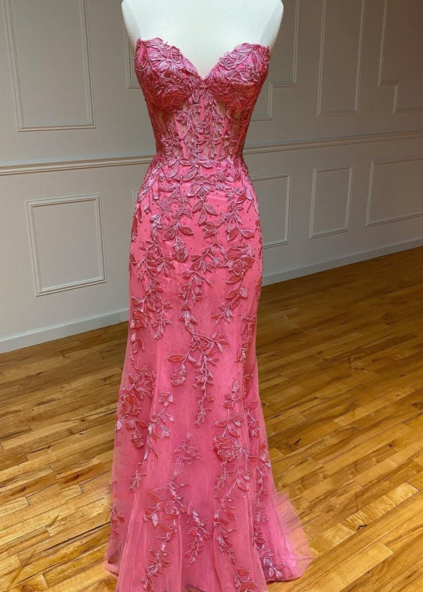 Mermaid Strapless Lace Prom Dress With Appliques