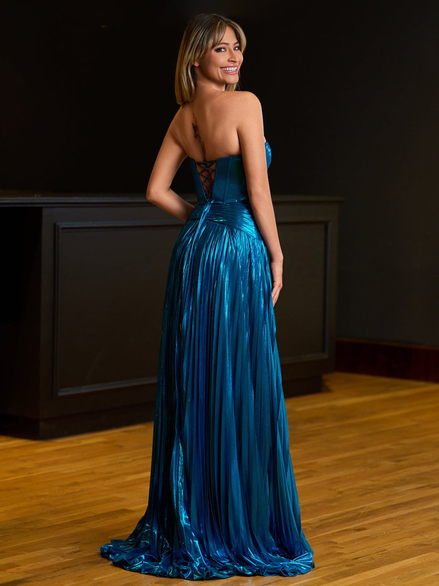 Sweetheart Metallic Pleated Long Formal Dress With Slit