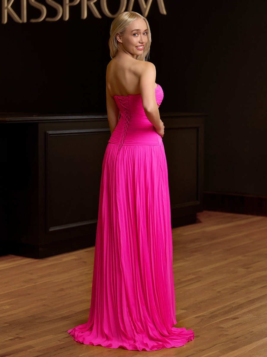 Sweetheart Keyhole Pleated A-Line Prom Dress